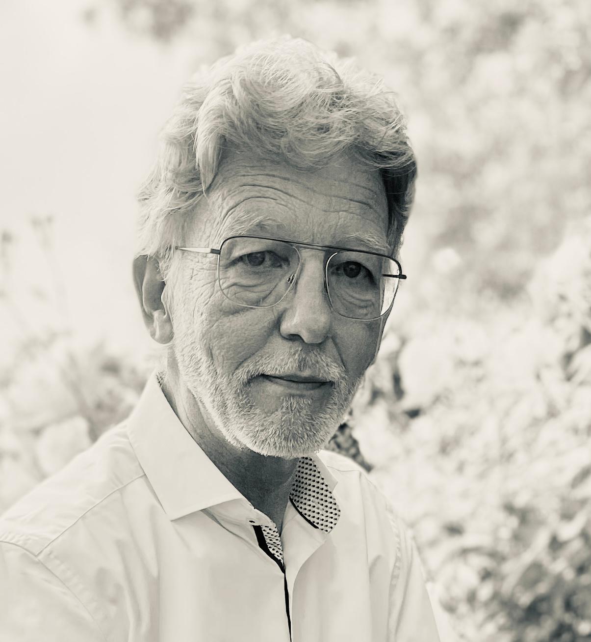 DP_portraet_sw Legal notice